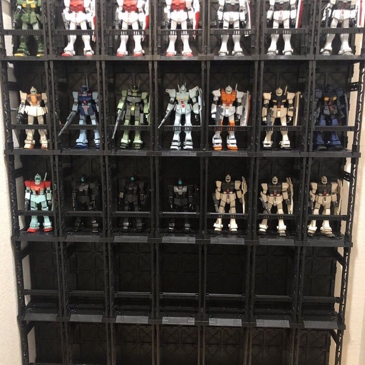 В наличии: Подставка-стеллаж д – обзор и цена Bandai Model Gundam Rg